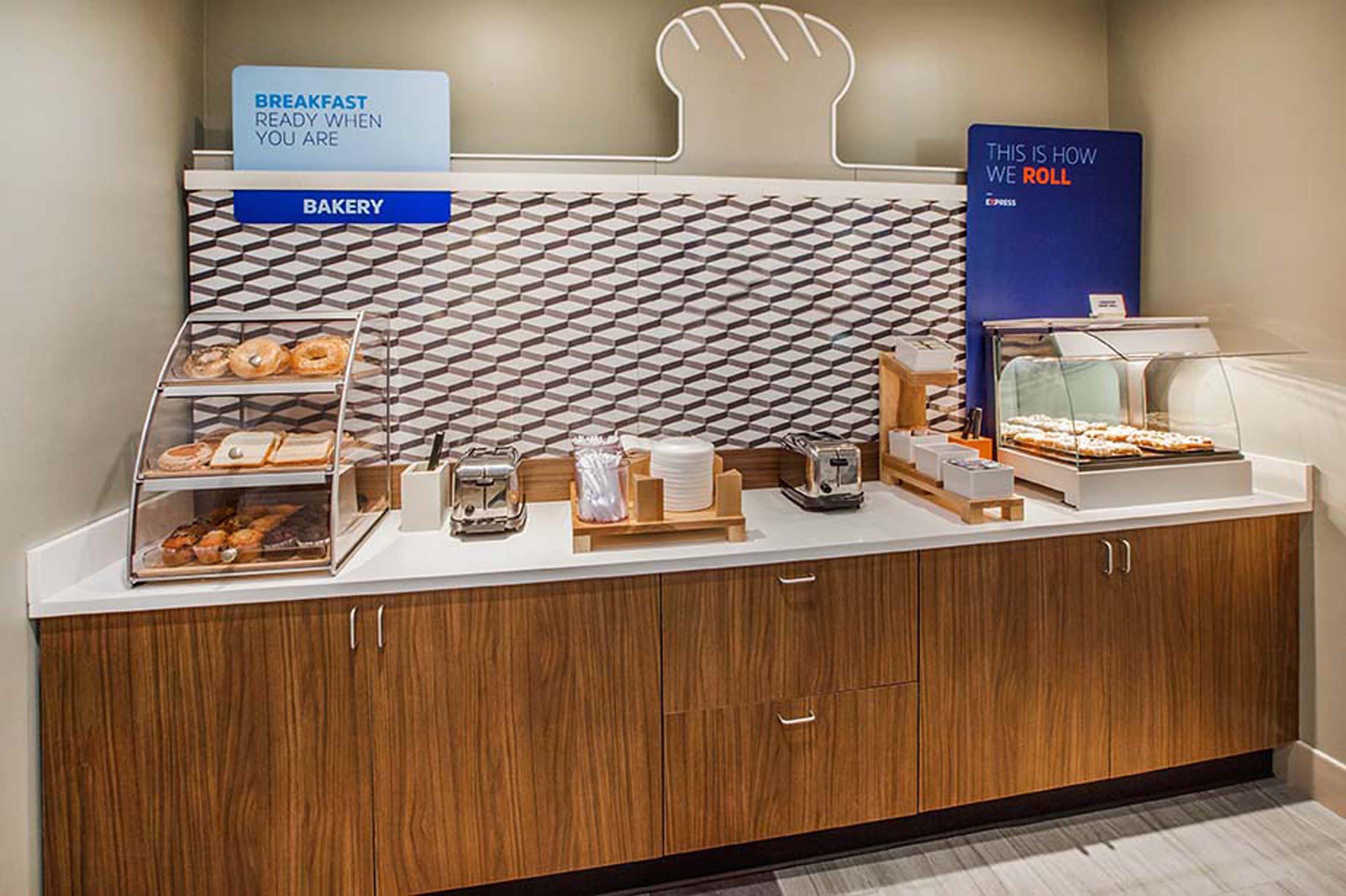 Holiday Inn Express - Horse Cave By Ihg Exterior photo