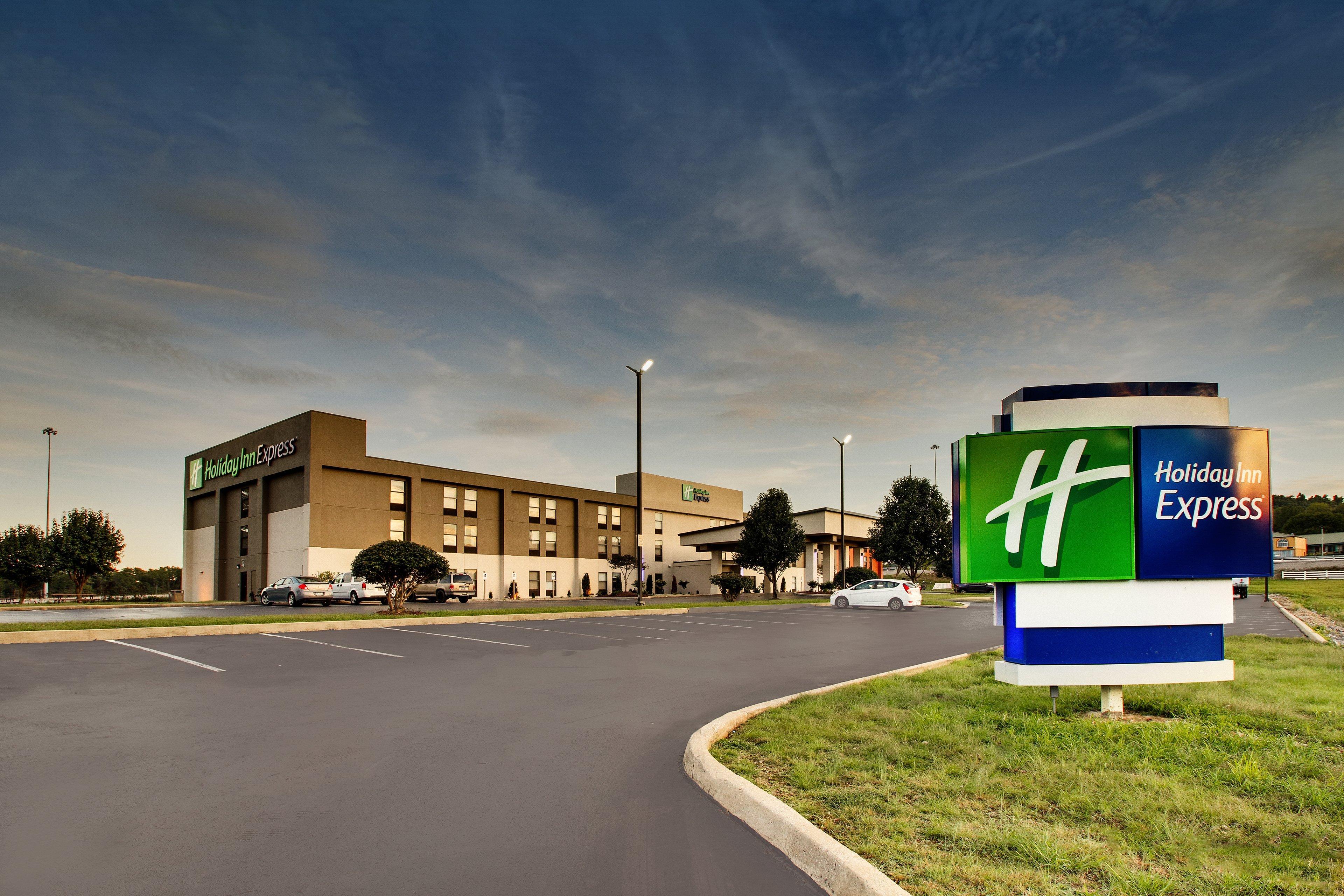 Holiday Inn Express - Horse Cave By Ihg Exterior photo