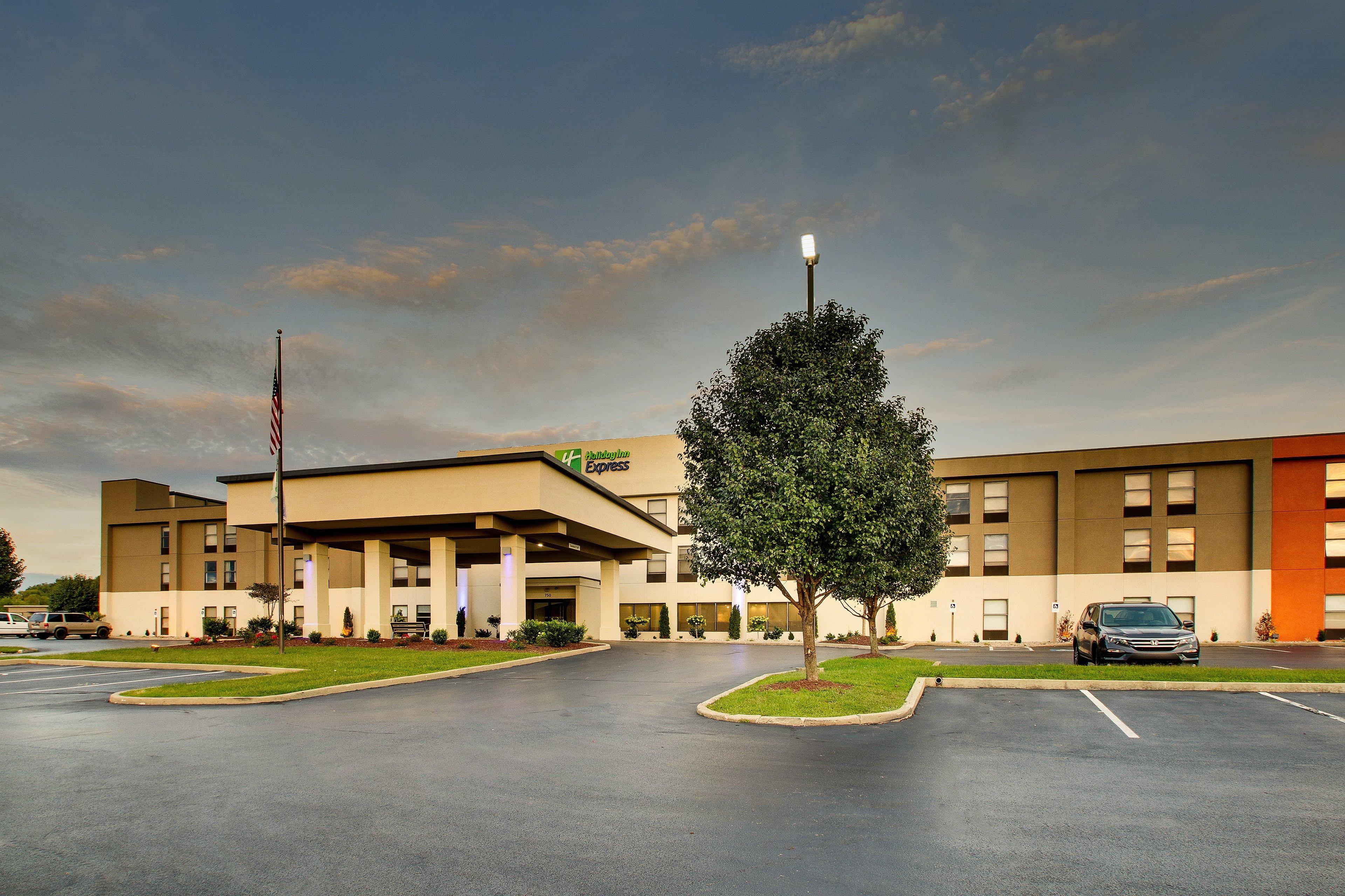 Holiday Inn Express - Horse Cave By Ihg Exterior photo